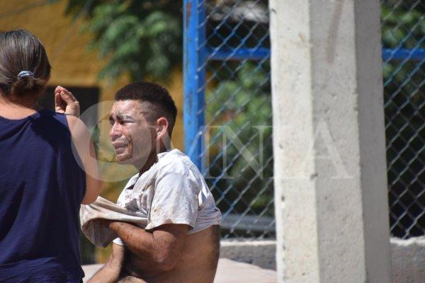 Localizan amarrado de un poste a sujeto en la colonia Lealtad; lo acusan de ladrón