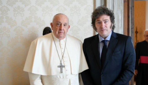 Milei revela que pidió perdón al papa Francisco por las críticas que lanzó en su contra