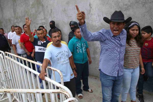 Muere Marco Antonio Suástegui, líder opositor de la presa La Parota, a una semana de su atentado en Acapulco