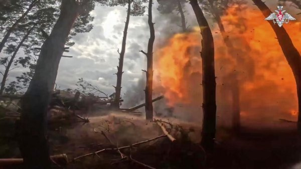 Rusia lanza casi 150 drones explosivos contra Ucrania; hay al menos cuatro personas muertas
