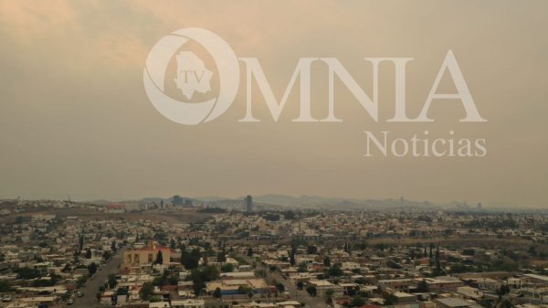 Incendios y tolvaneras dejan a Chihuahua bajo humo y polvo (Galería)