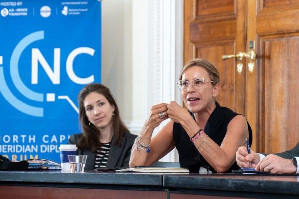 Participa Manque Granados en foro diplomático en Washington para alinear estrategias y fortalecer cooperación entre México, EU y Canadá