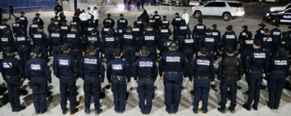 Policías de Torreón inician paro de labores; denuncian abusos del director de la corporación