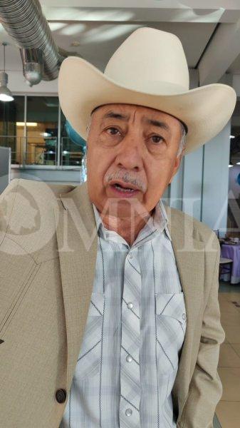 Truena Arturo Zubía contra Andrea Chávez: “su hermano, delegado de Liconsa, está caciqueando el dinero de los lecheros”