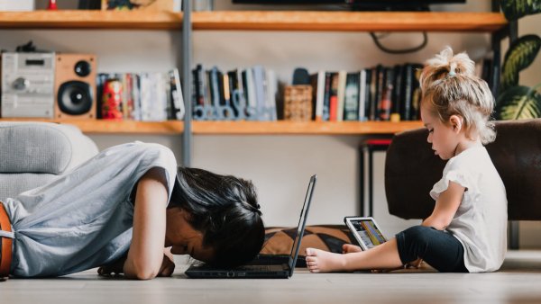 Cómo la generación Z está perjudicando a sus hijos al dejar de hacer esto