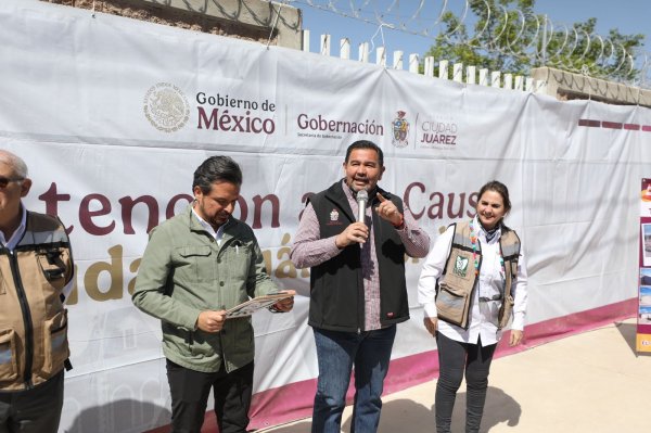 Visitan alcalde Cruz Pérez Cuéllar y el director general del IMSS la colonia Sierra Vista