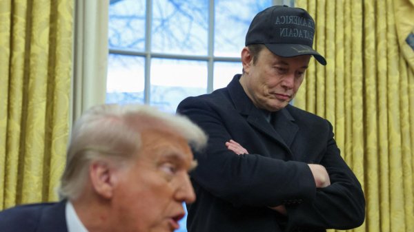 Trump arropa a Musk y asegura que puede permanecer en su equipo de asesores