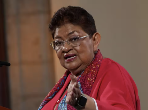 Ellos son los familiares de Ernestina Godoy que trabajan en el gobierno