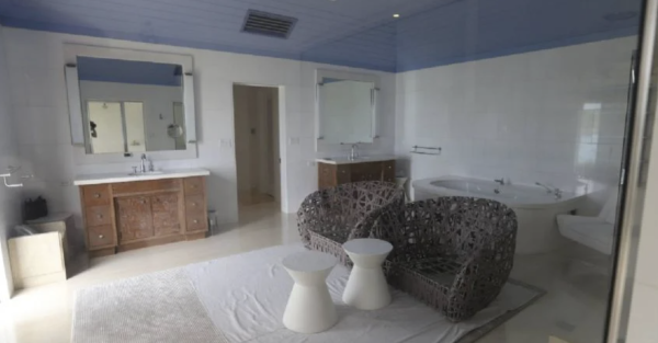 La isla de Epstein: demócratas revelan fotografías inéditas del interior del epicentro de los abusos