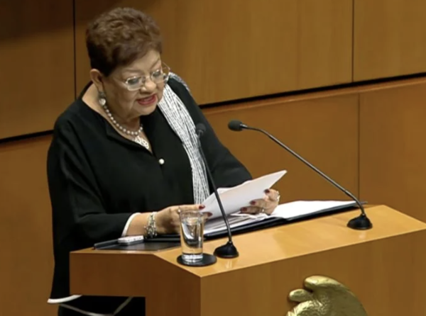 Senadores de oposición que votaron por Ernestina Godoy se enredan al explicar su voto