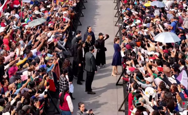 “No estás sola”; Sheinbaum inicia festejos de la 4T con mensaje político hacia el movimiento Gen Z