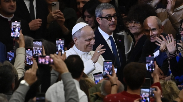 Papa León XIV no permanecerá 