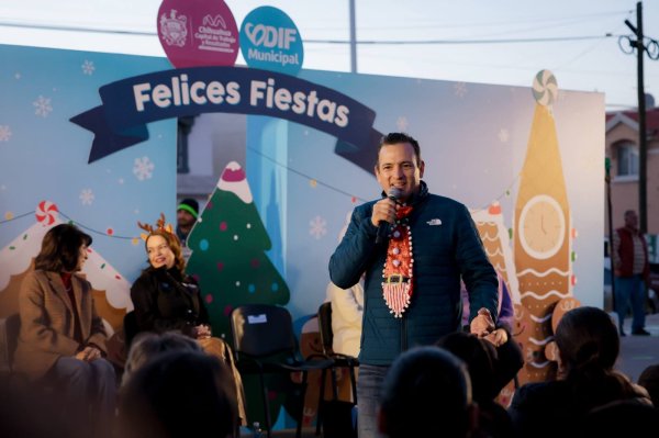 Celebra Marco Bonilla la Navidad con Mega Posada junto a familias de Villas del Rey