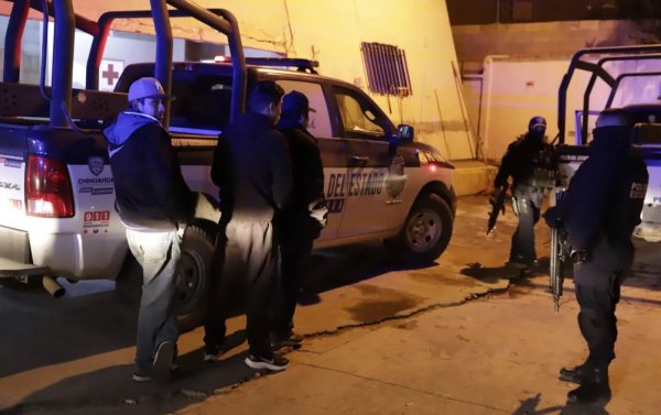 Rescata SSPE a 18 migrantes en Juárez