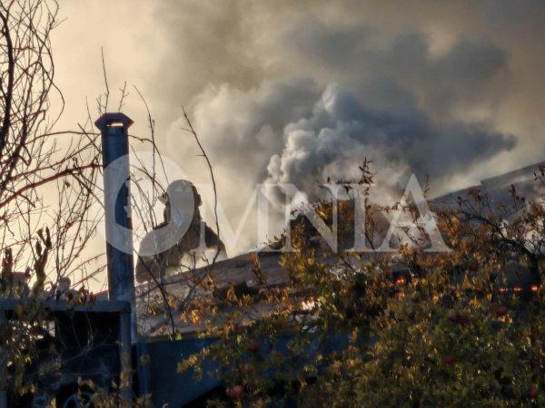 Incendio consume vivienda en San Felipe; adulto mayor resulta con quemaduras leves