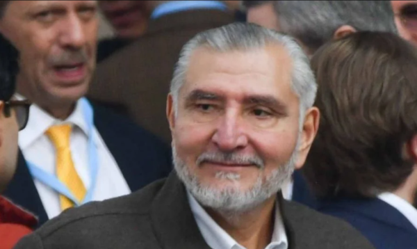 “Aún no los pago”: Adán Augusto López afirma que negoció un precio especial para comprar los libros de López Obrador