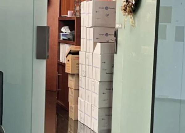 Adán Augusto López no sabe cuánto pagó por los libros de AMLO que regaló a senadores