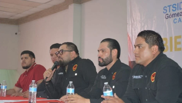 Borran página de Facebook de CATEM Durango donde posaban en fotos el diputado por Morena Pedro Haces y 