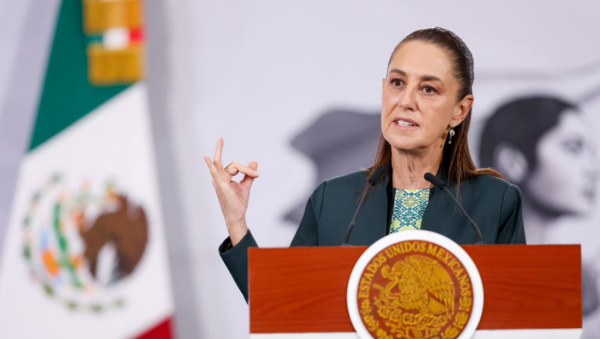 Sheinbaum insiste en no felicitar a María Corina; pide no intervención en Venezuela