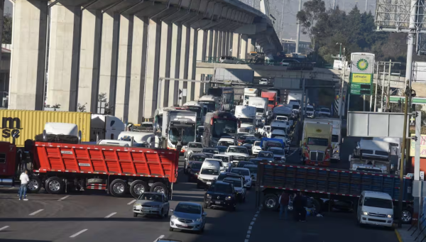 Se vienen más bloqueos: transportistas y agricultores advierten cierres carreteros