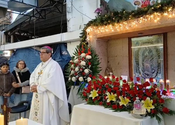 Celebran misa en el Mercado Popular de Chihuahua, en honor a la Virgen de Guadalupe