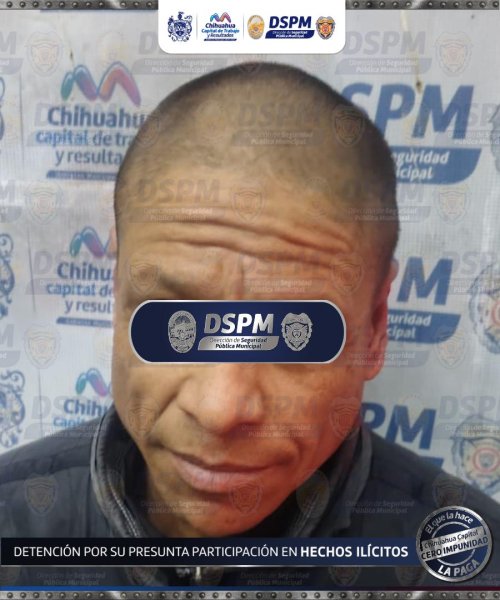 Detiene DSPM a dos con aparente cristal y por presunto robo en la 