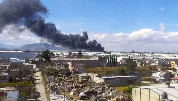 Se desploma una avioneta cerca del aeropuerto de Toluca; reportan víctimas