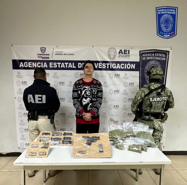 Encuentran AEI y SEDENA arma de fuego, cargadores, cartuchos útiles y droga durante cateo a vivienda