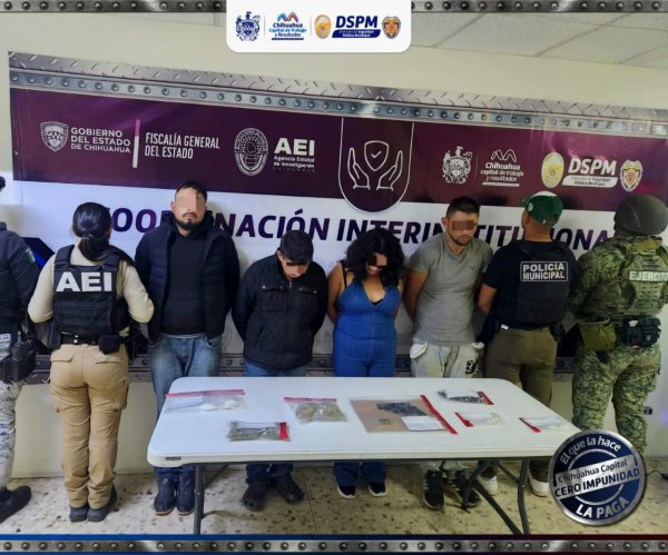 Operativo en conjunto logra la detención de cuatro en la colonia Nombre de Dios; les localizaron sustancias y arma de fuego