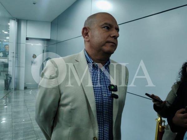 Se quiere encausar todo a una novela y no hablar del atraco, con Rosana tengo amistad de 4 años: Cuauhtémoc Estrada