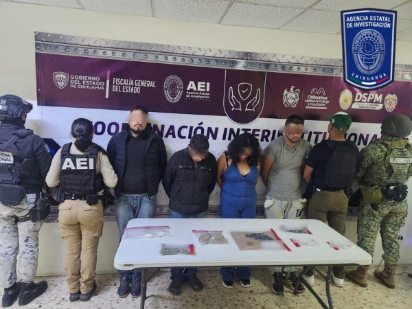 Detienen a 4 personas en posesión de narcóticos y arma de fuego en la colonia Nombre de Dios