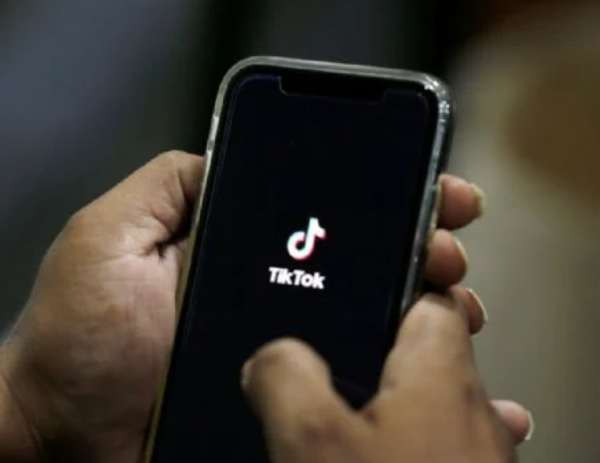 TikTok firma acuerdo para vender operación en EU. ¿Qué pasará con su algoritmo?