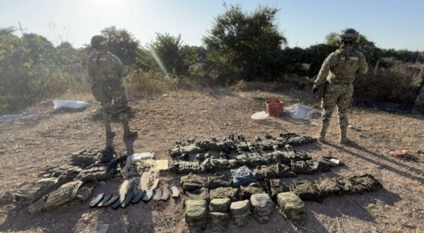 Marina desmantela dos campamentos con explosivos en zona de disputa entre La Mayiza y Los Chapitos en Sinaloa