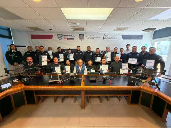 Concluyen policías de la SSPE Curso de Manejo de Dron Táctico enfocado en reconocimiento