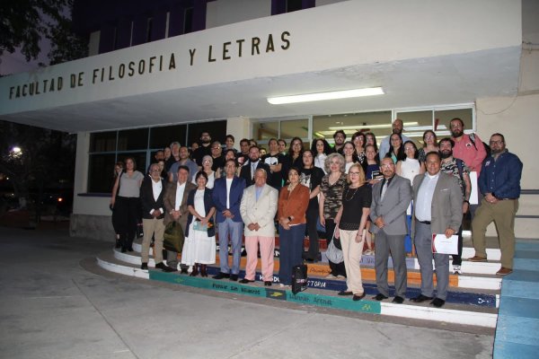 Reacreditó la FFyL de la UACH tres programas de humanidades