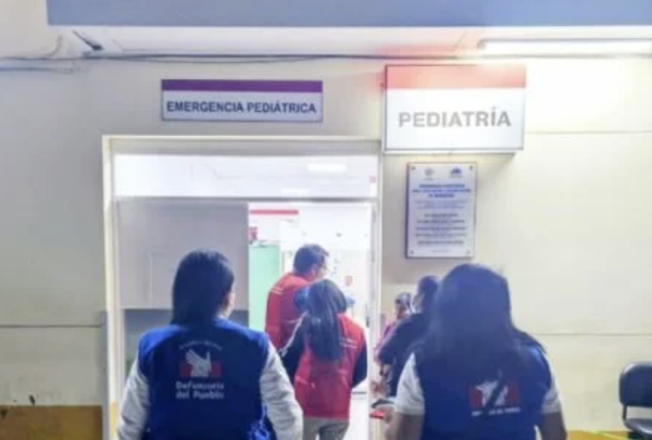 Asesinan a funcionaria municipal de Perú durante fiesta previa a Navidad; hay siete niños heridos