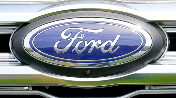 Ford retira más de 270 mil vehículos eléctricos e híbridos