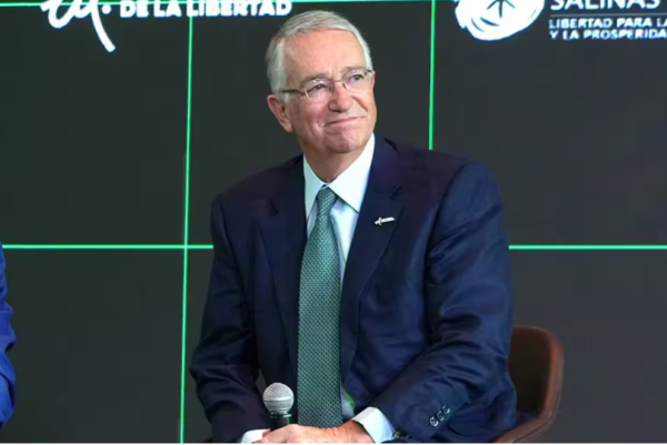 Salinas Pliego responde a Presidencia: ‘Que el SAT fundamente la cifra del adeudo fiscal’