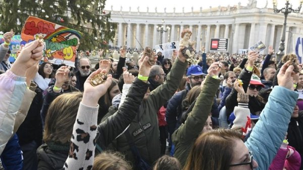 El Papa: Recemos para que todos los niños del mundo vivan en paz