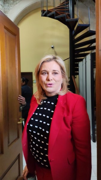 Descarta Maru cambios en el gabinete; solo quienes busquen una candidatura deberán separarse del cargo