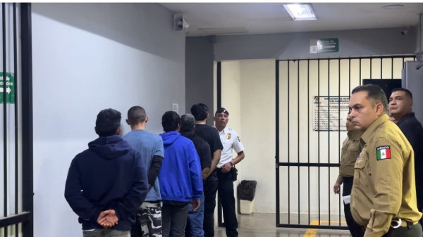 Libera DSPM a 31 detenidos por faltas administrativas para que pasen Navidad con sus familias