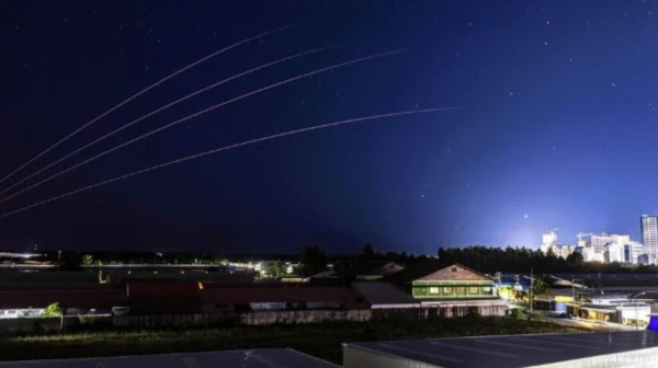 Tailandia bombardea una aldea en Camboya mientras ambos países negocian fin de enfrentamientos