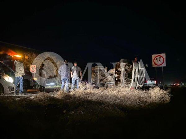 Vuelca pipa de gas en la carretera Delicias–Chihuahua; no se reportan lesionados