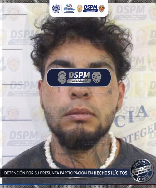 Lo detiene Policía Municipal y aseguran armas de utilería