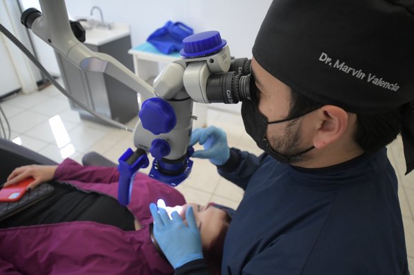 Odontología digital y expectativas estéticas: FO-UACH analiza los retos actuales de la salud bucal