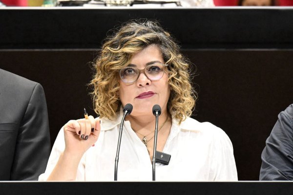 Propone Lilia Aguilar mecanismos para recuperar vivienda en condición de abandono