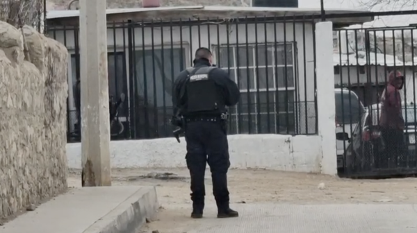 Matan a tres personas en la colonia Plutarco Elías Calles, en Ciudad Juárez