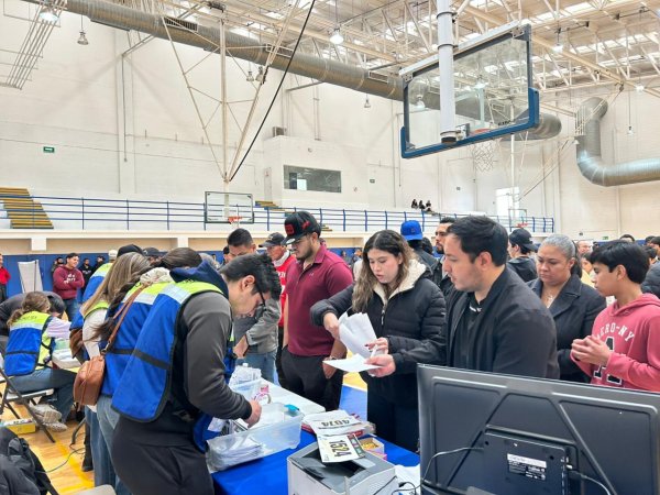 Reúne San Silvestre a más de 2 mil corredores en entrega de kits