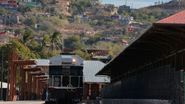 Tren del Istmo opera gracias a los subsidios, como otras obras de López Obrador