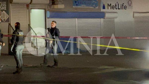 Asesinan a mujer de 23 años frente a plaza comercial al norte de la ciudad